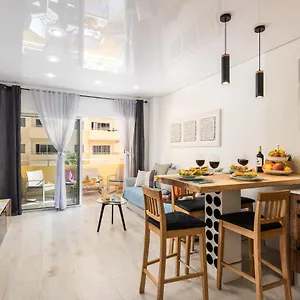 138 Los Angeles, Los Cristianos Close To The Ocean , Los Cristianos (Tenerife) Spagna